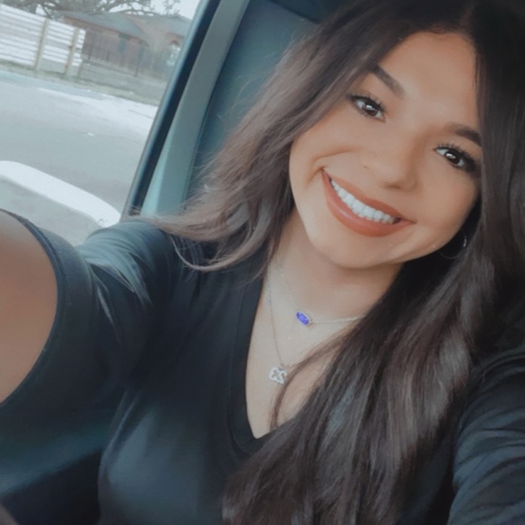 Meet your Posher, Saleen - Picture 3 of 3